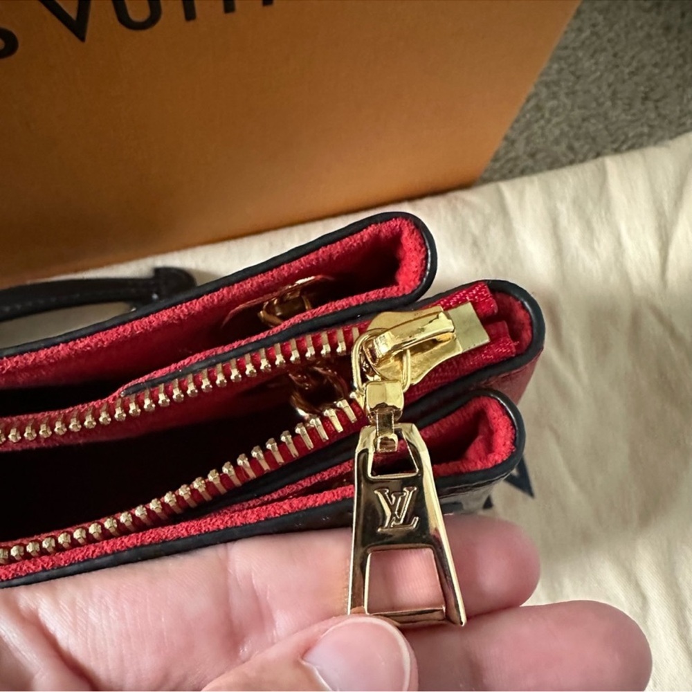 Louis Vuitton SURENE BB MNG CERISE - Picture 11 of 16